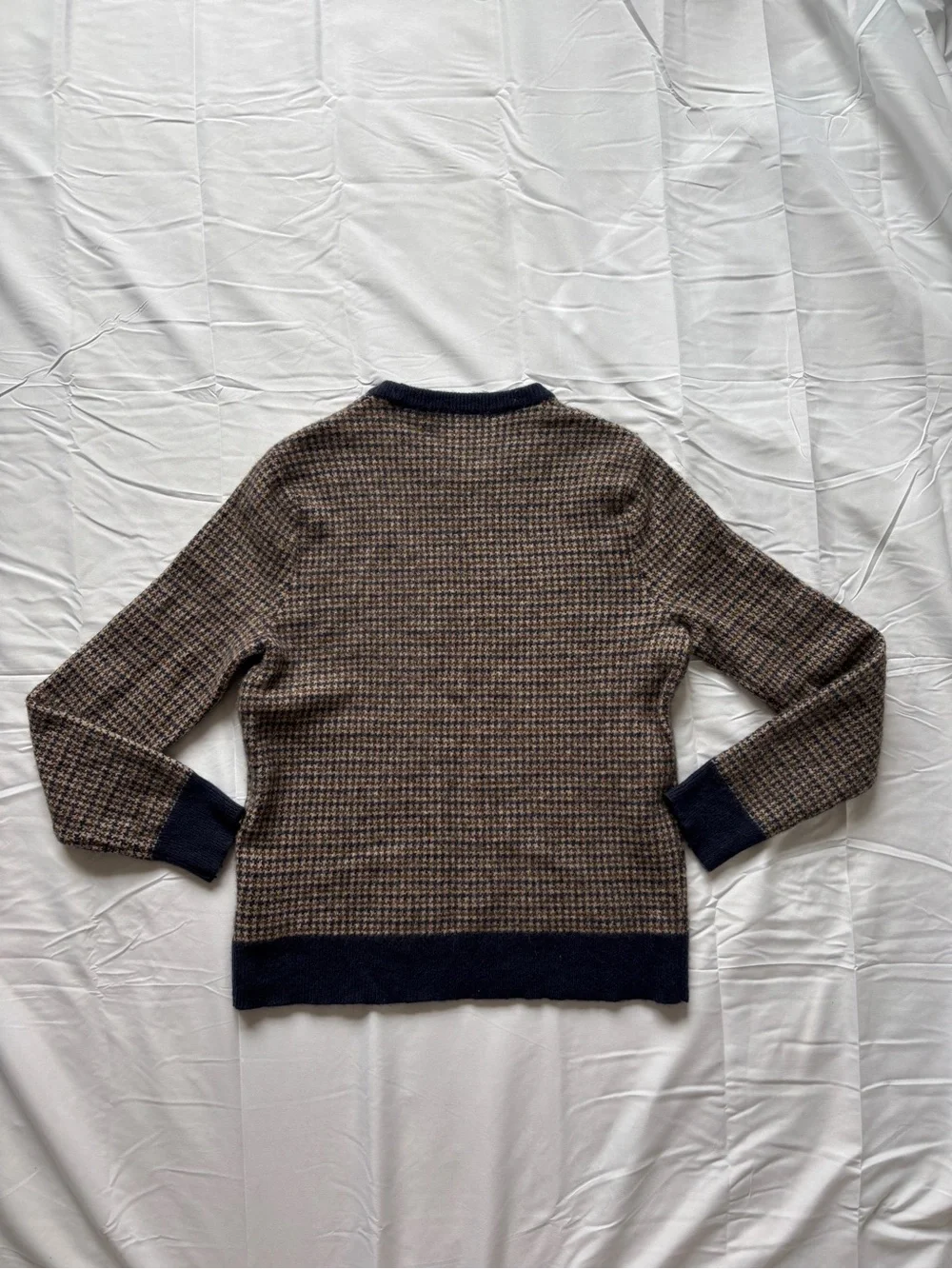 J. Crew Merino wool-blend sweater in houndstooth jacquard Size Large